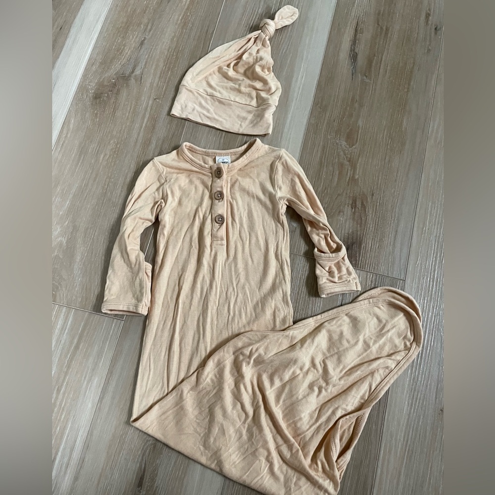 Larkspur baby gown and hat